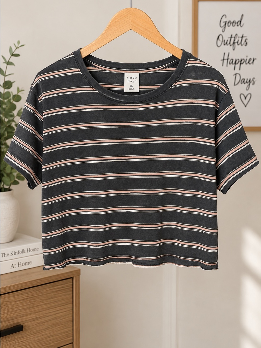 Black Stripe Cropped Tee